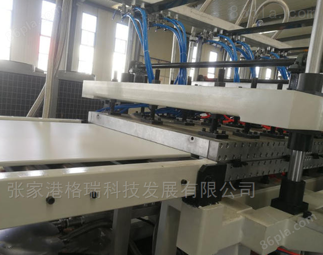 SJZ120/35塑料中空建筑模板设备生产线