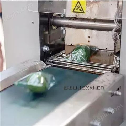 自动套果袋的柠檬包装机 柠檬高速套袋机